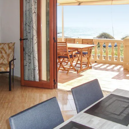 Holiday home Stunning In With Kitchen